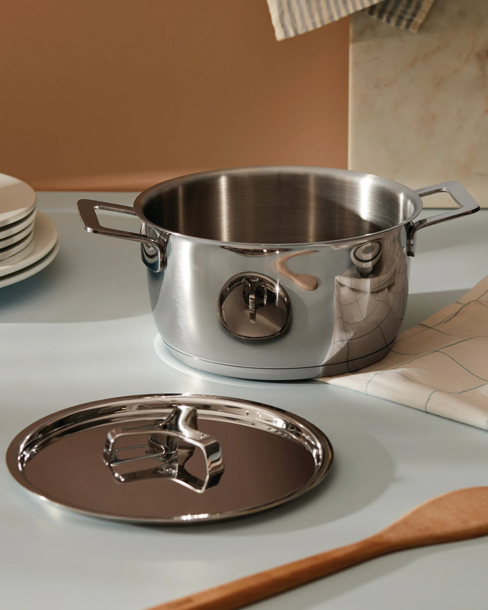 Pots&Pans Casserole with two handles Design Jasper Morrison