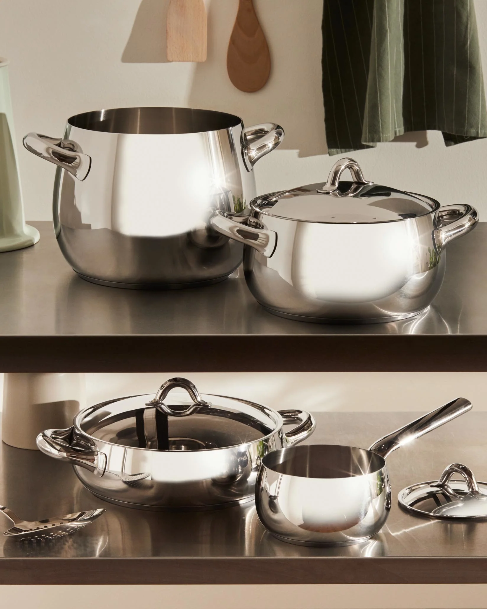 Mami Pots and pans set 7 pieces Design Stefano Giovannoni