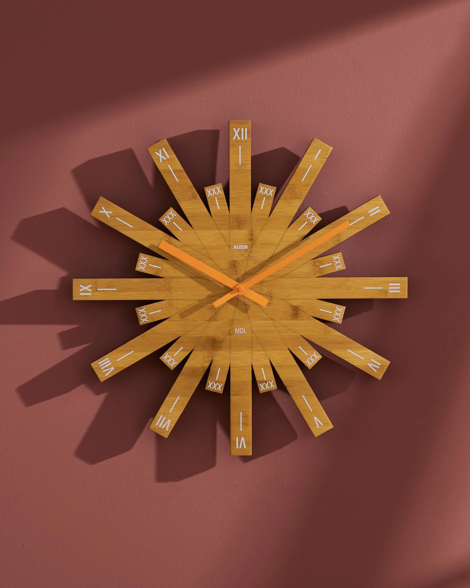 Raggiante Wall clock Design Michele De Lucchi