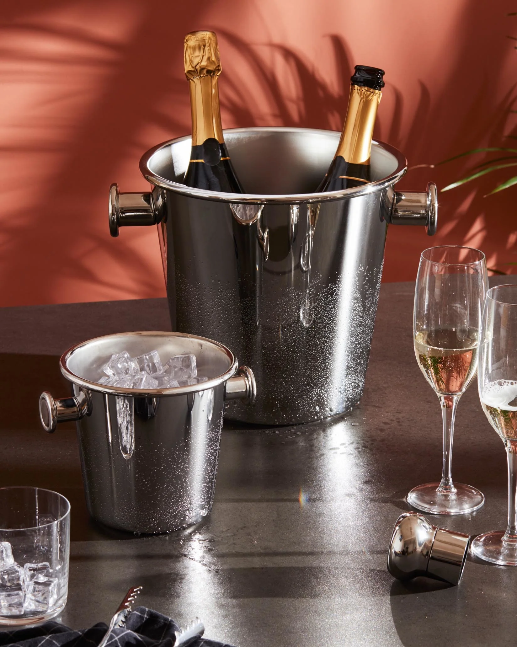 5051 Ice bucket Design Ettore Sottsass