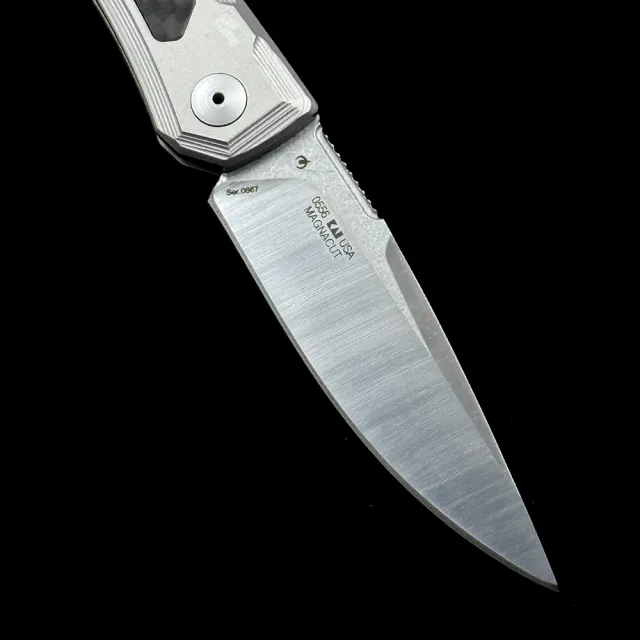 ZT 0556  Aluminum alloy AUTO Folding Knife