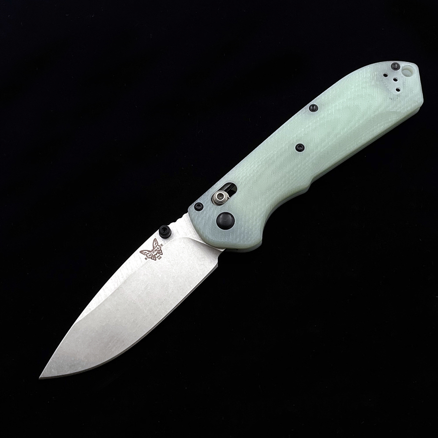BM 560 AXIS Freek Folding Knife