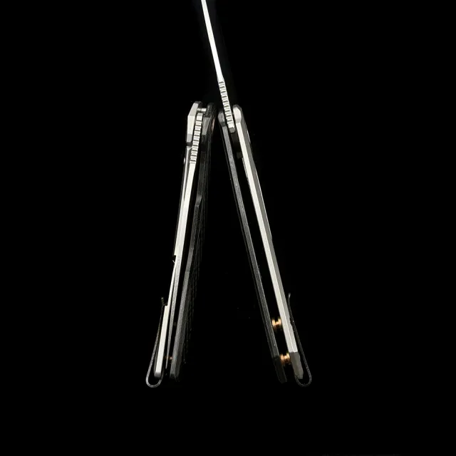 ZT 0545 Flipper Knife CPM MagnaCut Blade, Carbon Fiber Handle Outdoor Camping Hunting Pocket EDC Tool Knife