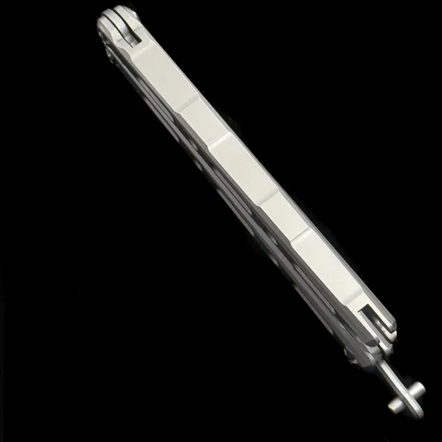 BM85 Titanium integrated handle Bali-Song Swing knife