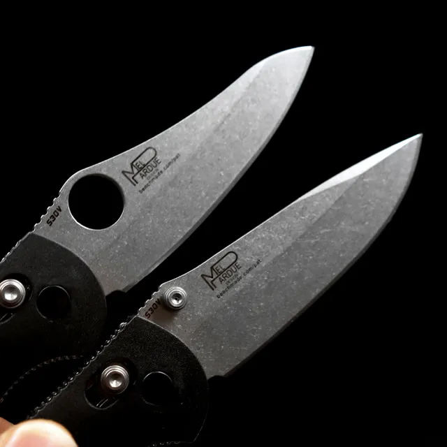 BM555 556 MINI Griptilian AXIS Bearing Folding Knife