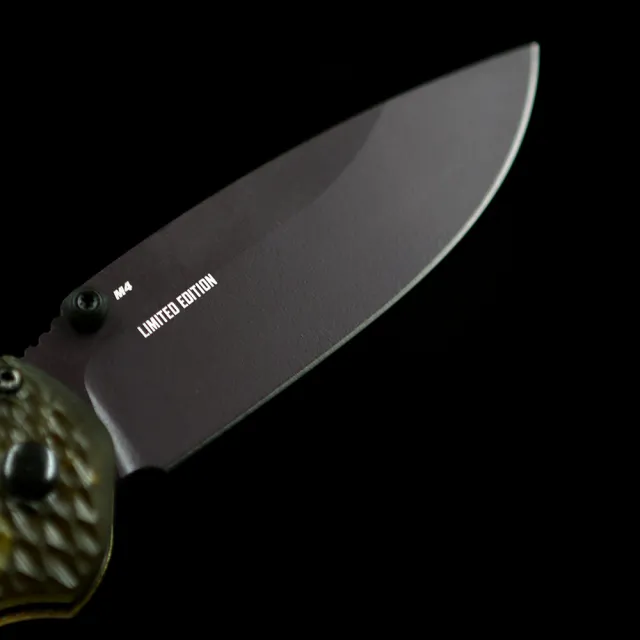 BM Mini 565-PEI Freek AXIS Folding Knife