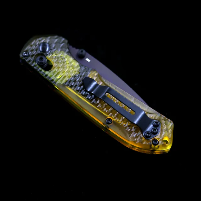 BM Mini 565-PEI Freek AXIS Folding Knife