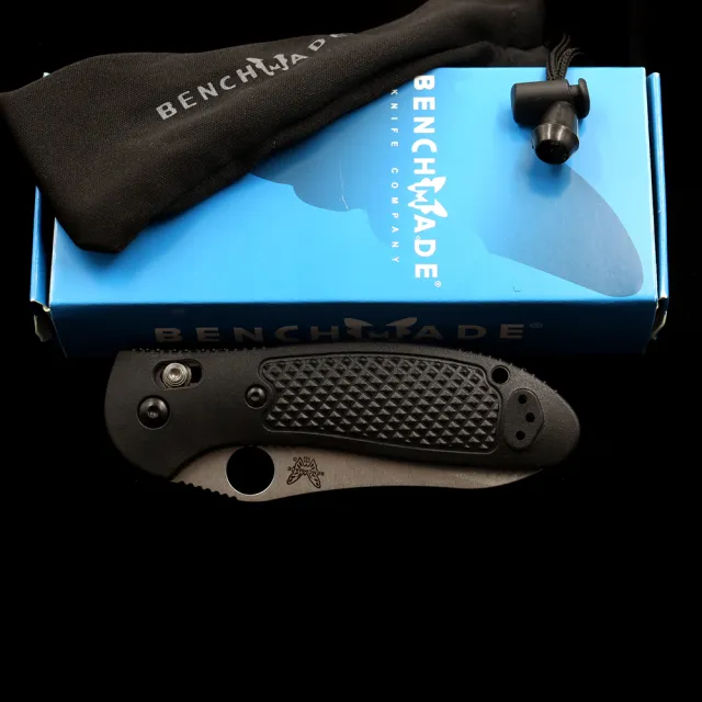 BM555 556 MINI Griptilian AXIS Bearing Folding Knife