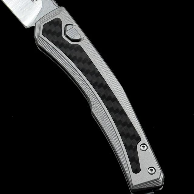 ZT 0556  Aluminum alloy AUTO Folding Knife