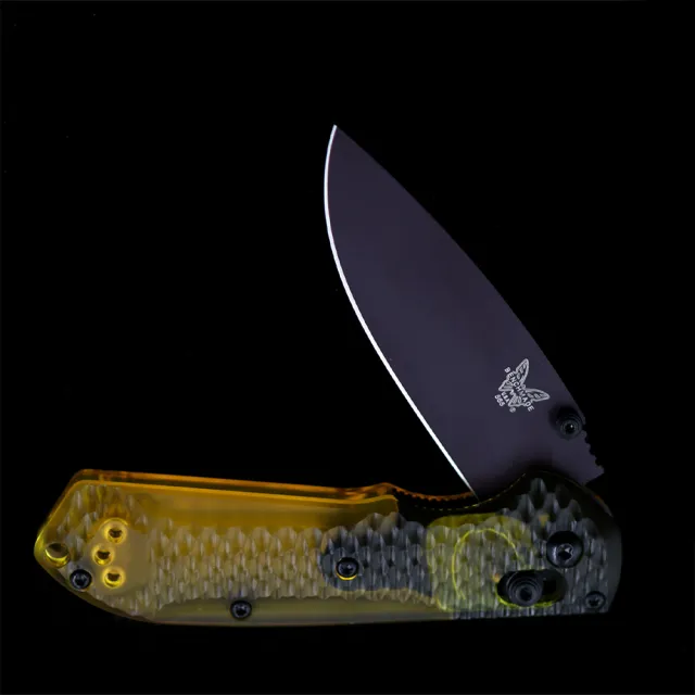 BM Mini 565-PEI Freek AXIS Folding Knife
