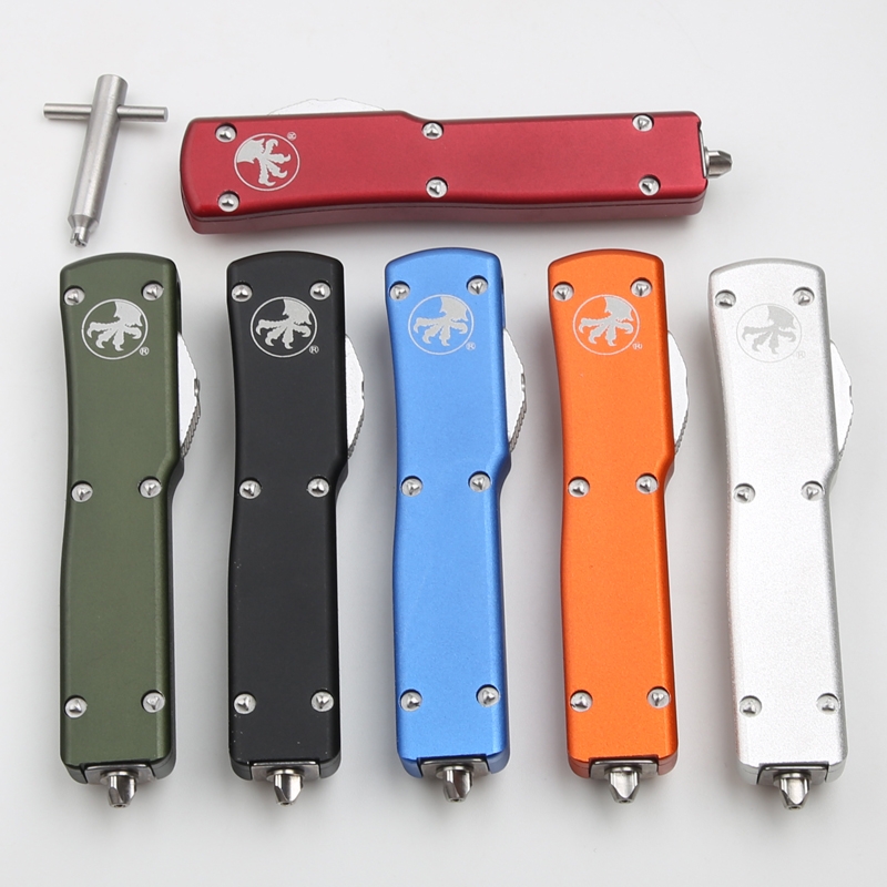 MT UTX70 Mini AUTO Knife