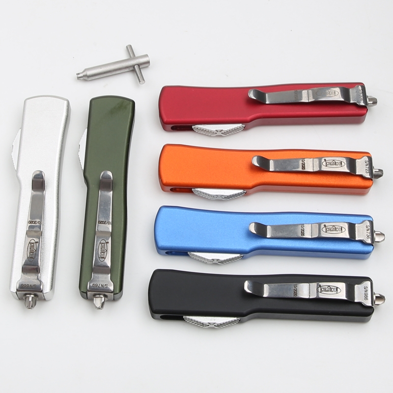 MT UTX70 Mini AUTO Knife