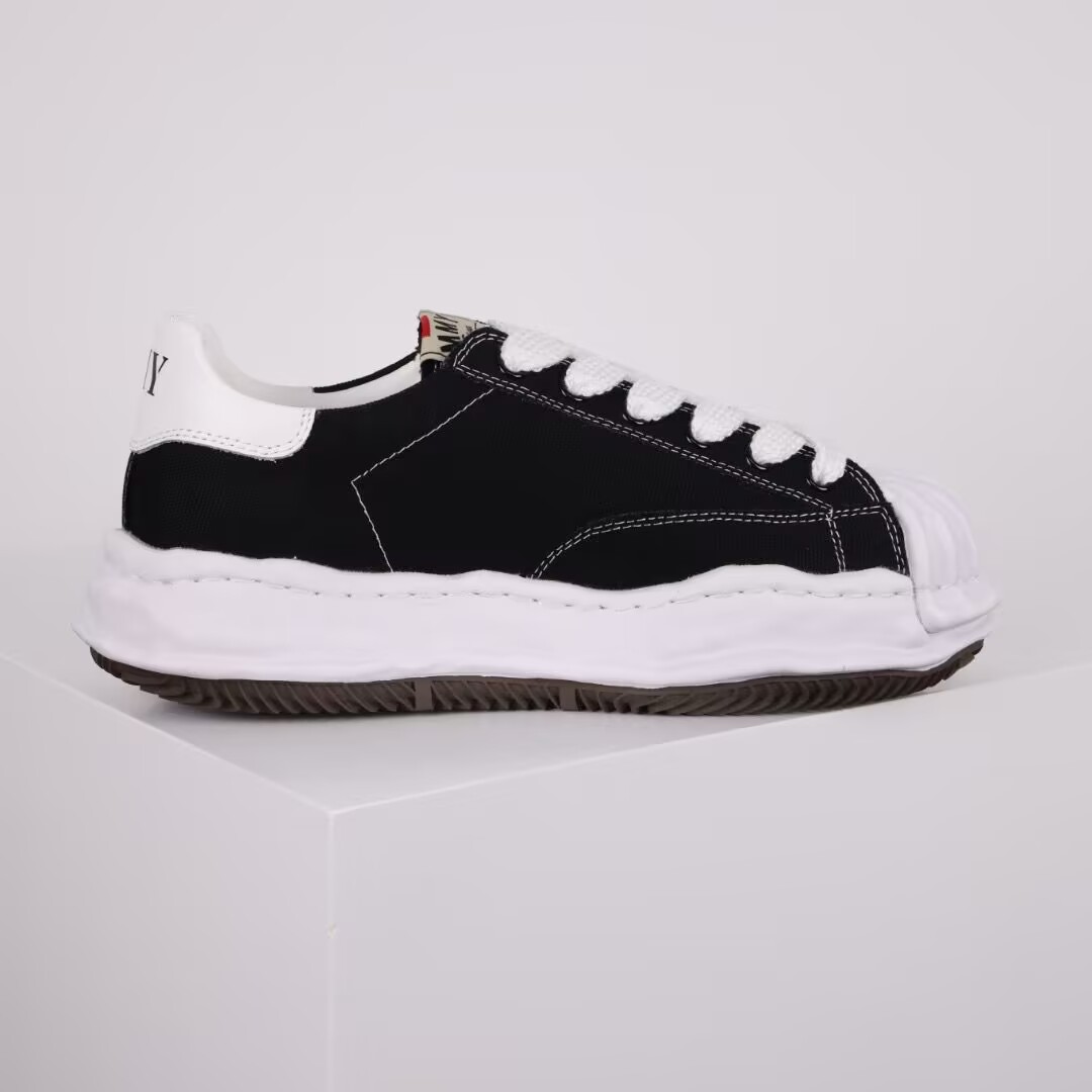 MAISON MIHARA YASUHIRO MMY Sneaker