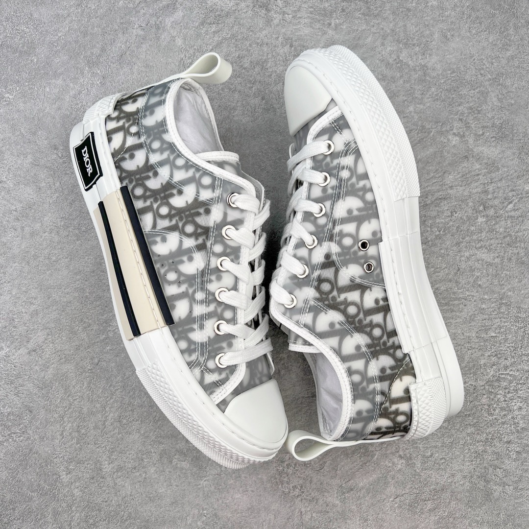 DR B23 Oblique Low Top Sneakers