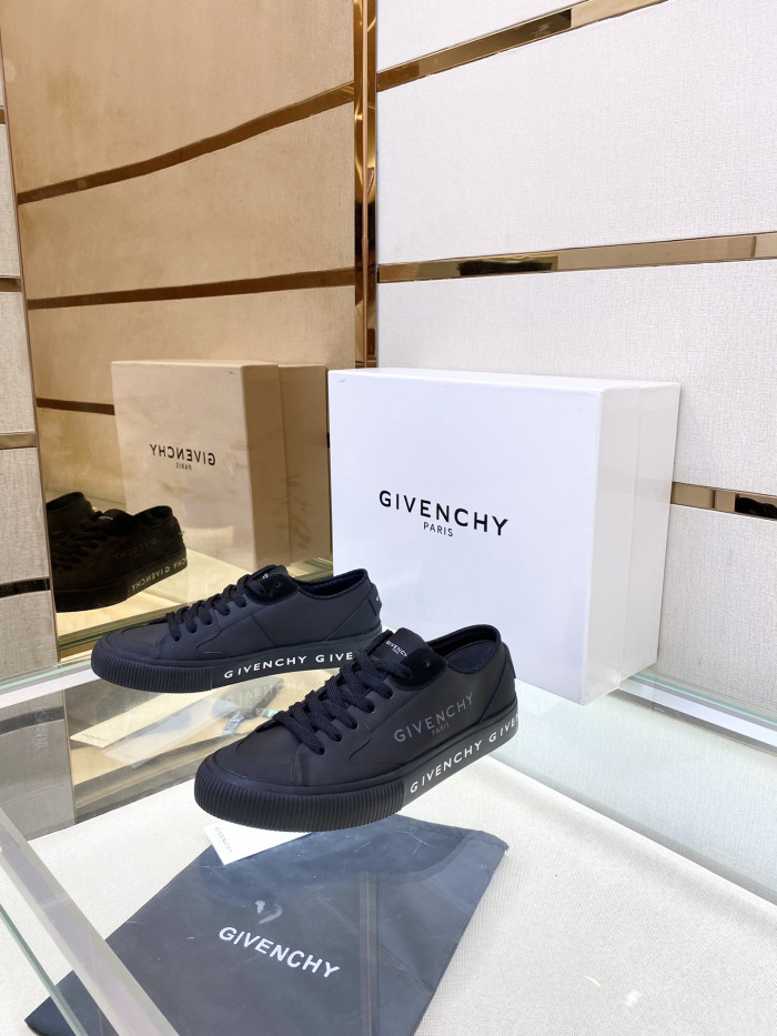Designer Shoes/GIVENCH