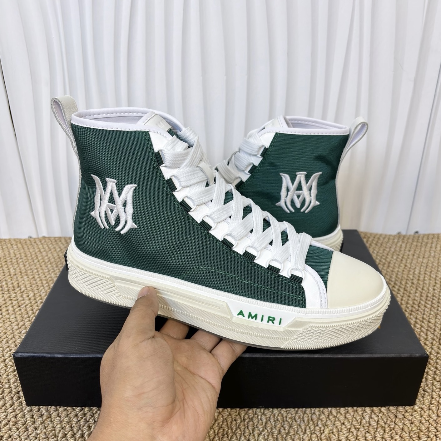 AMIRI STARS Sneakers