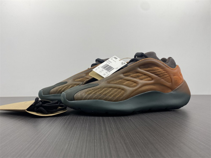 Adidas Yeezy Boost 700 V3 Copfade GY4109