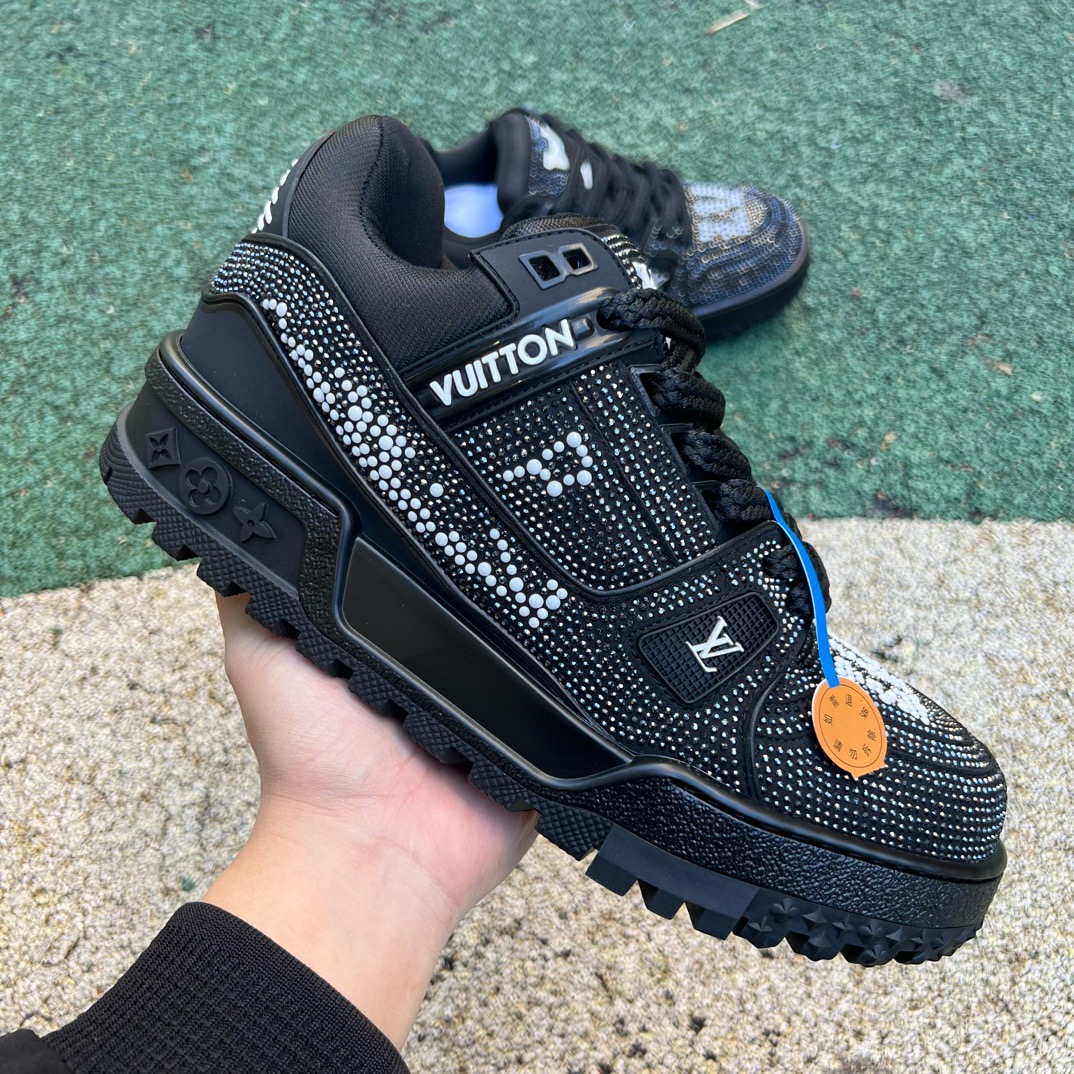 LV TRAINER MAXI Full of diamonds black
