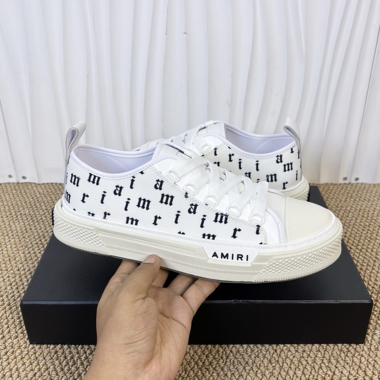 AMIRI STARS Sneakers