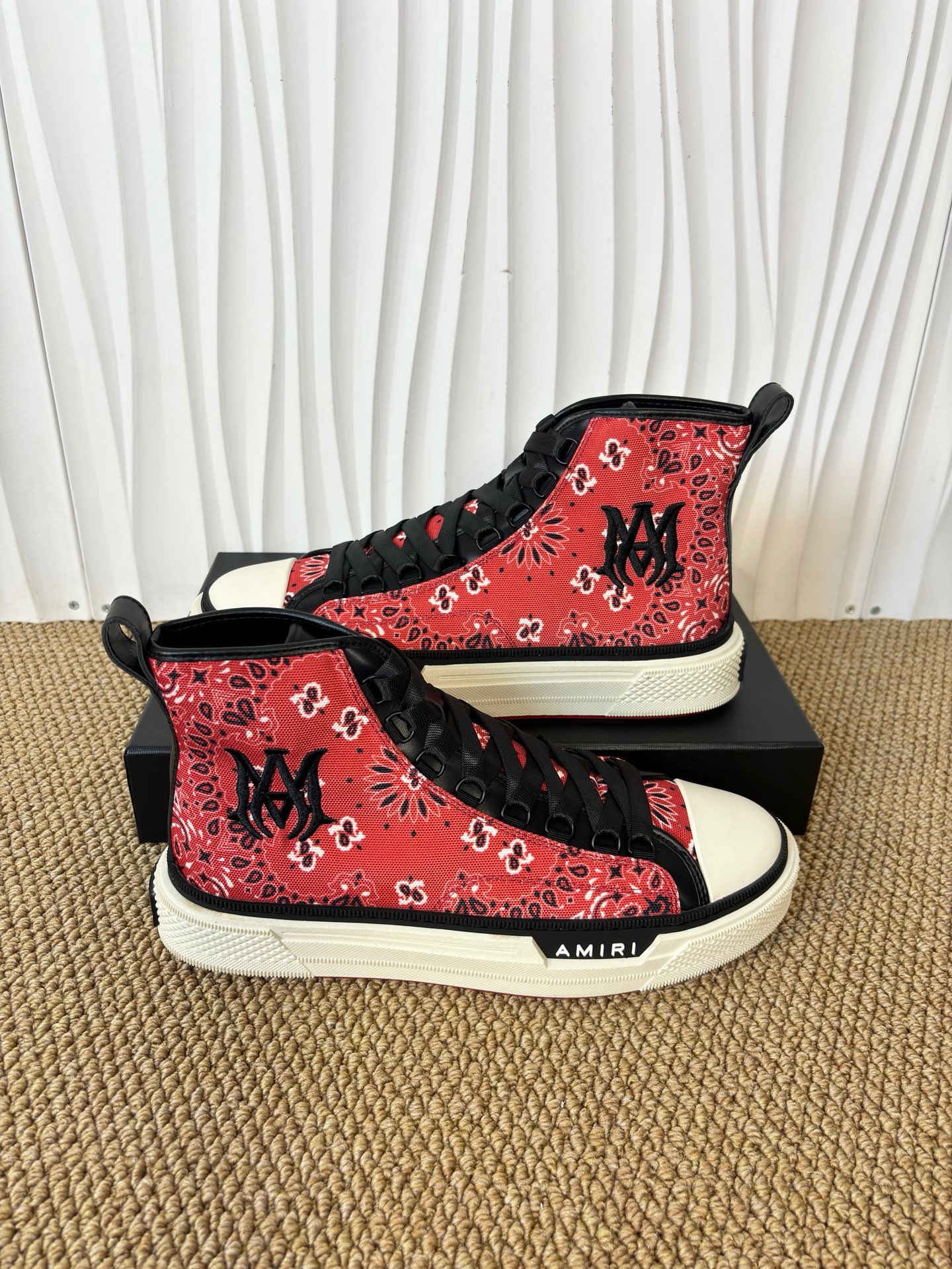 AMIRI STARS Sneakers