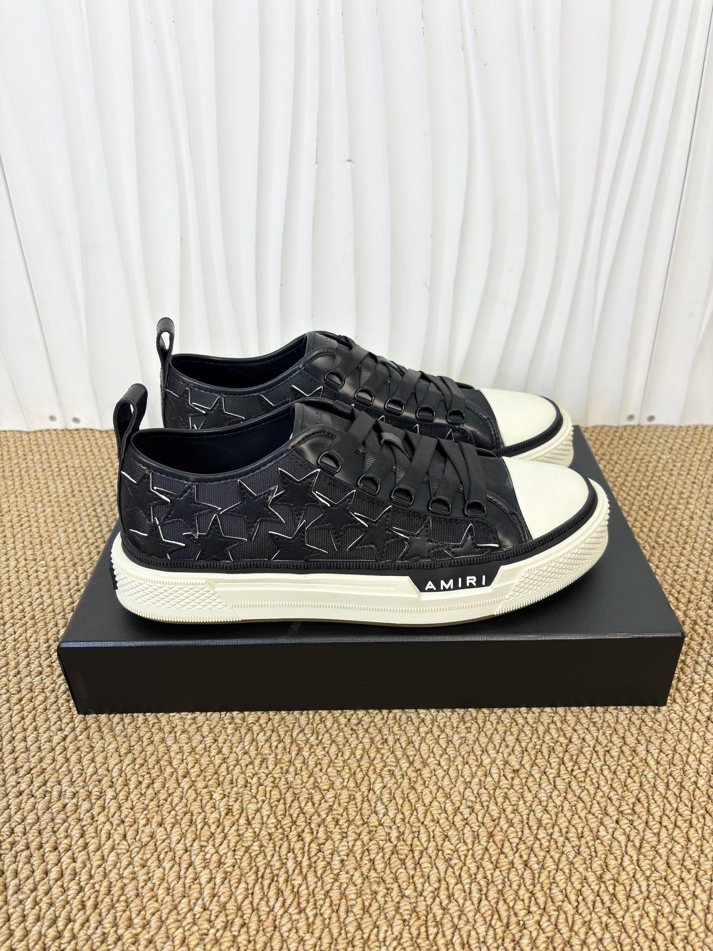 AMIRI STARS Sneakers
