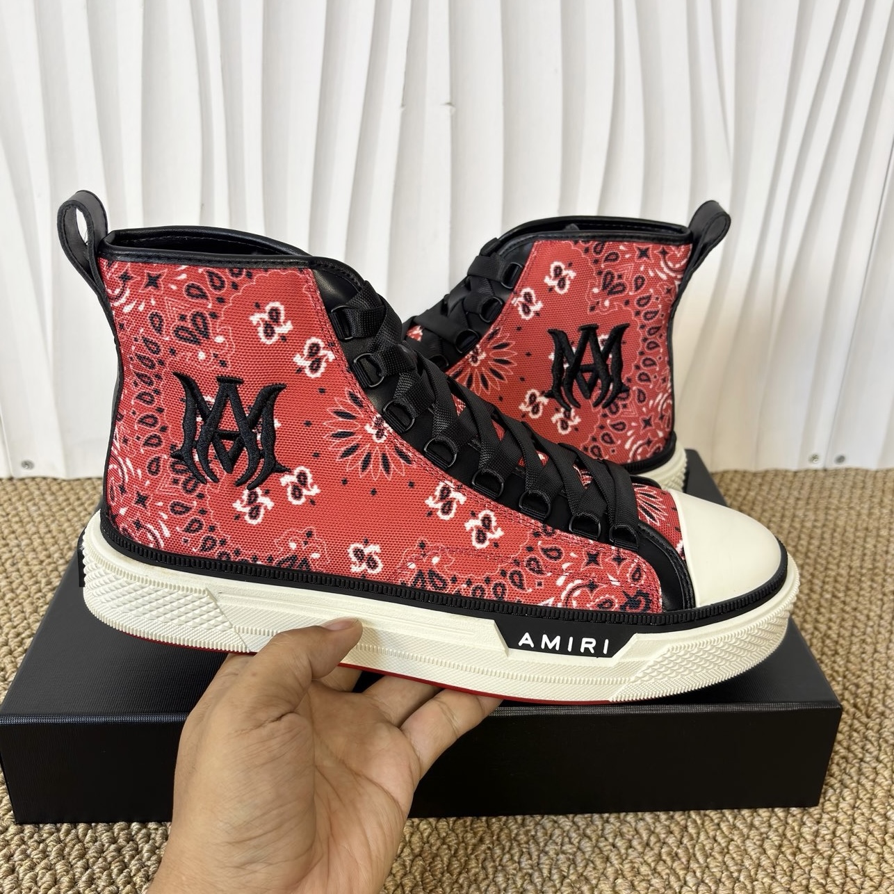 AMIRI STARS Sneakers