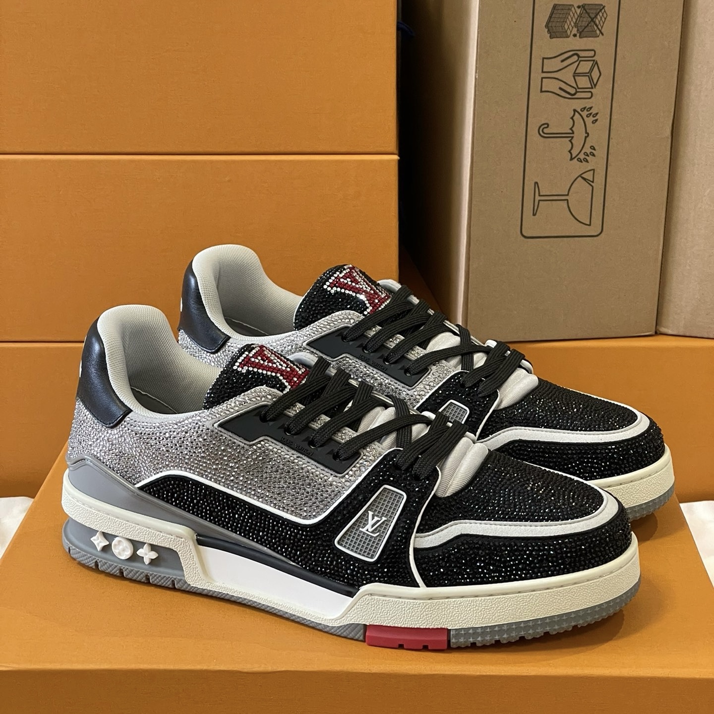 Loui Vuitto TRAINER SNEAKER