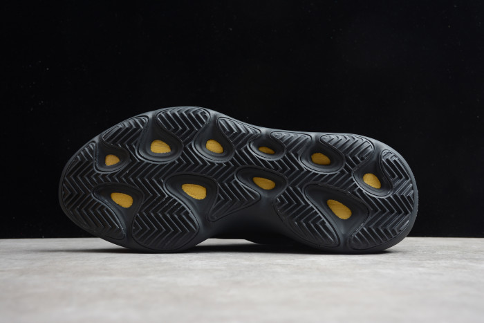 Adidas Yeezy Boost 700 V3 “Black” H67799