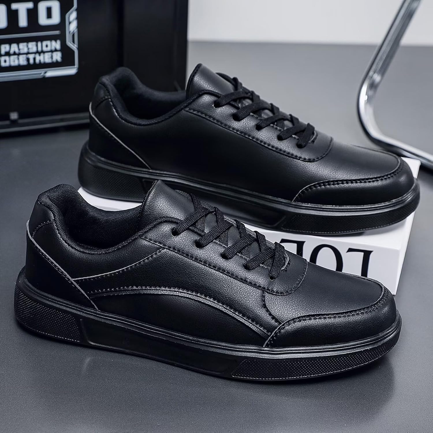 Men's Casual Sneakers Lightweight Fashion Walking Shoes Low Top PU Leather Classic Skate Shoe