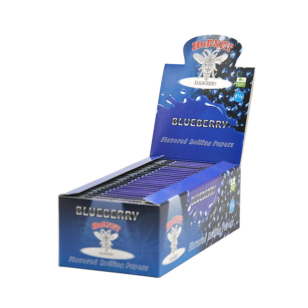 Hornet Blueberry Flavored Rolling Paper Box of 50 Booklets/2500 sheets