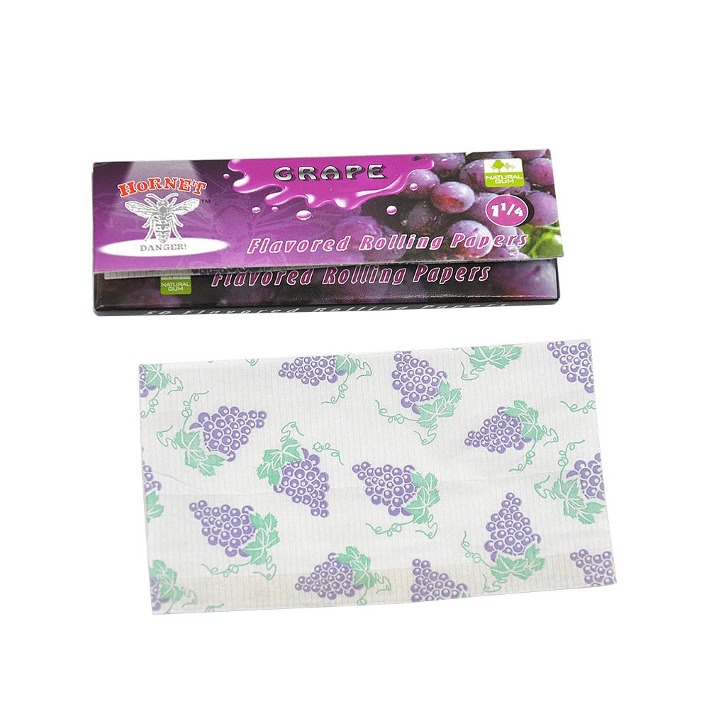 Hornet Grape Flavored Rolling Paper Box of 50 Booklets/2500 sheets