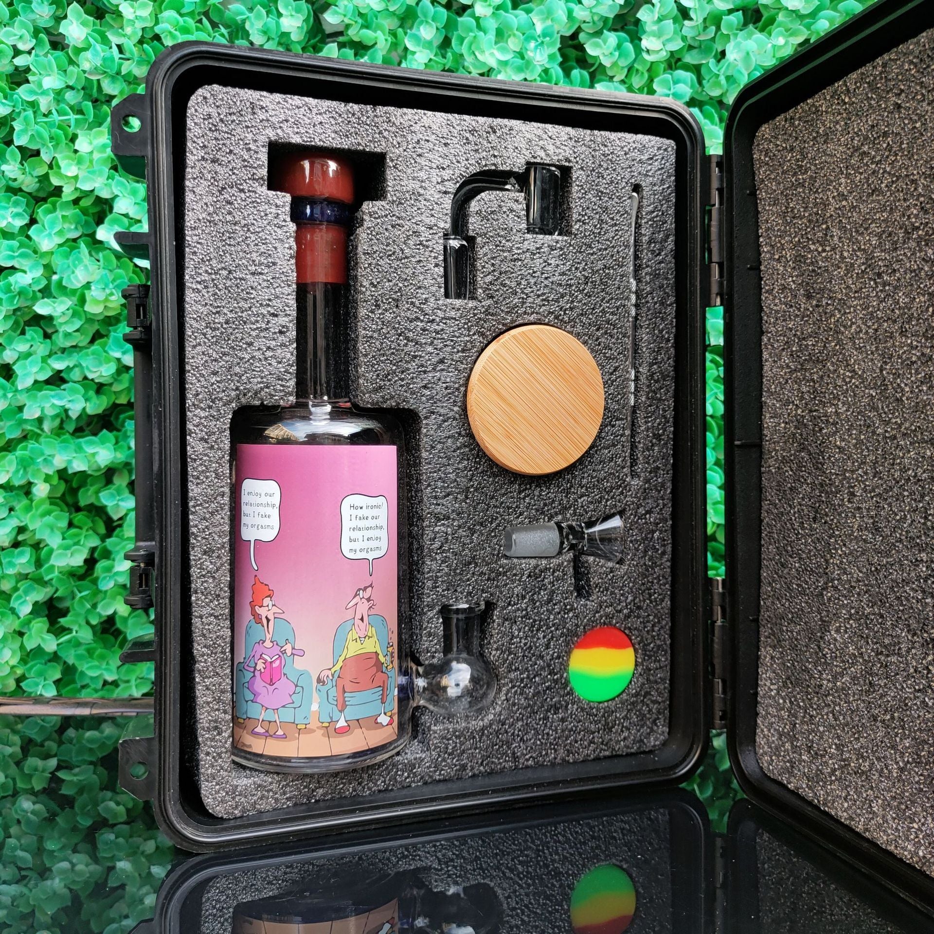 8-Piece Stash Box Kit - Portable Case w/ Whiskey Dab Rig