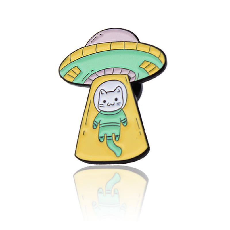 Creative Alien Enamel Pin