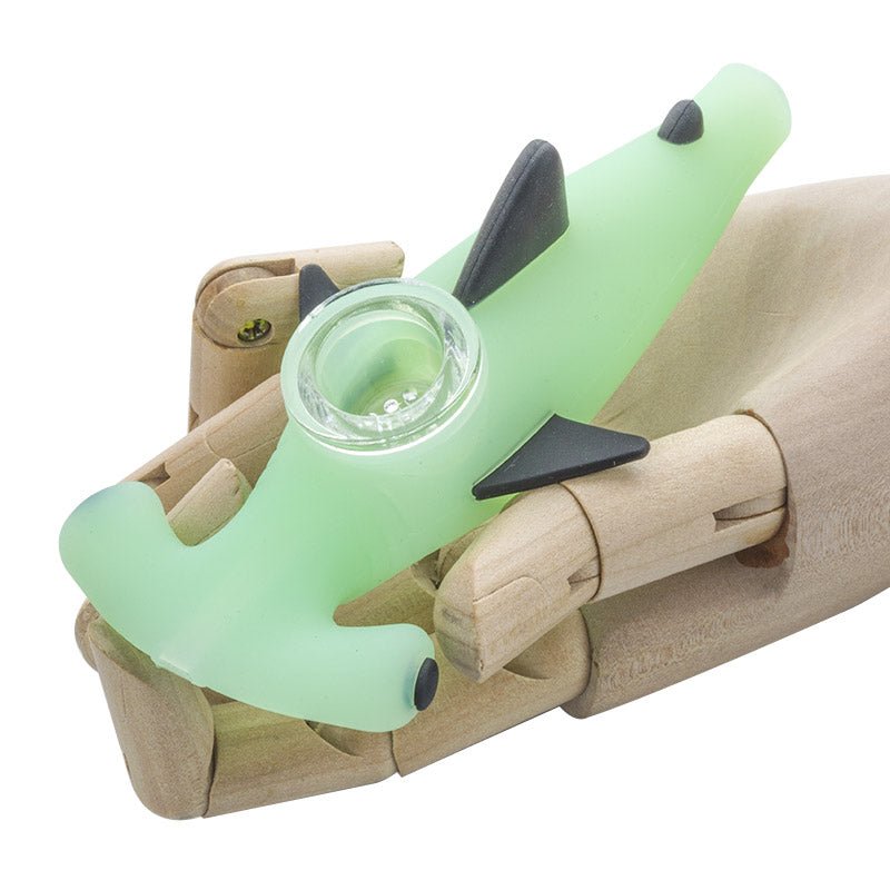 Shark Silicone Hand Pipe (Random Color)