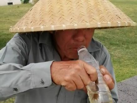 How To Make Water Bottle Bong ？|2024