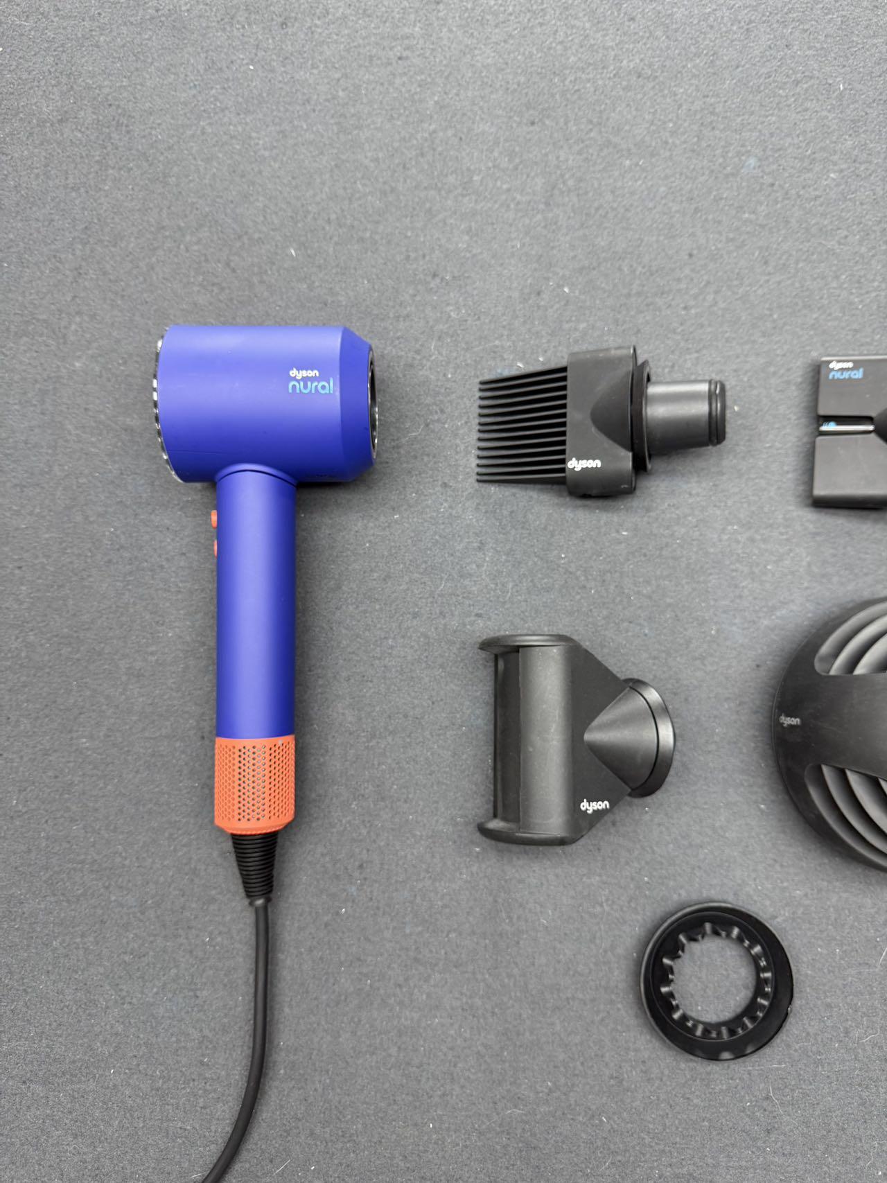 Electronic hair straightening comb HD16