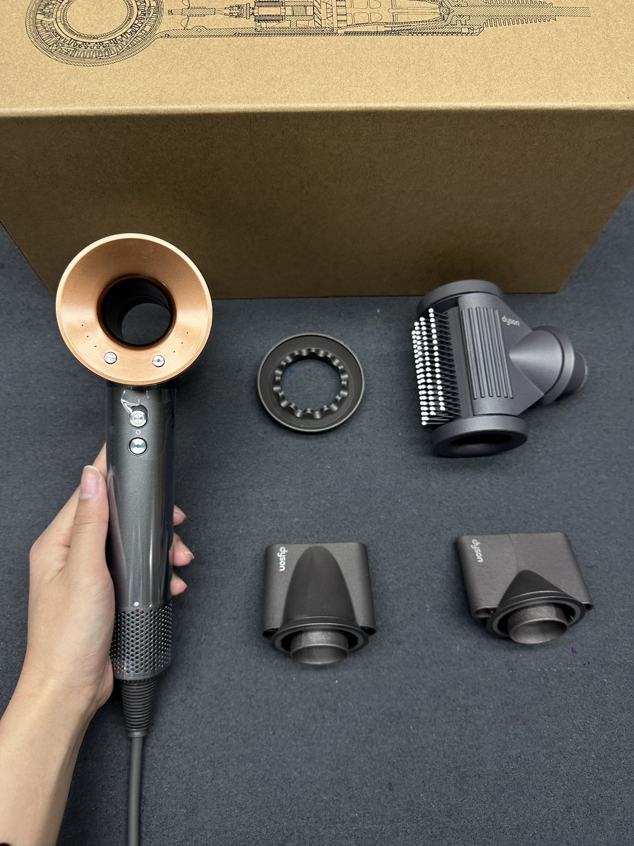 Electronic hair straightening comb HD15