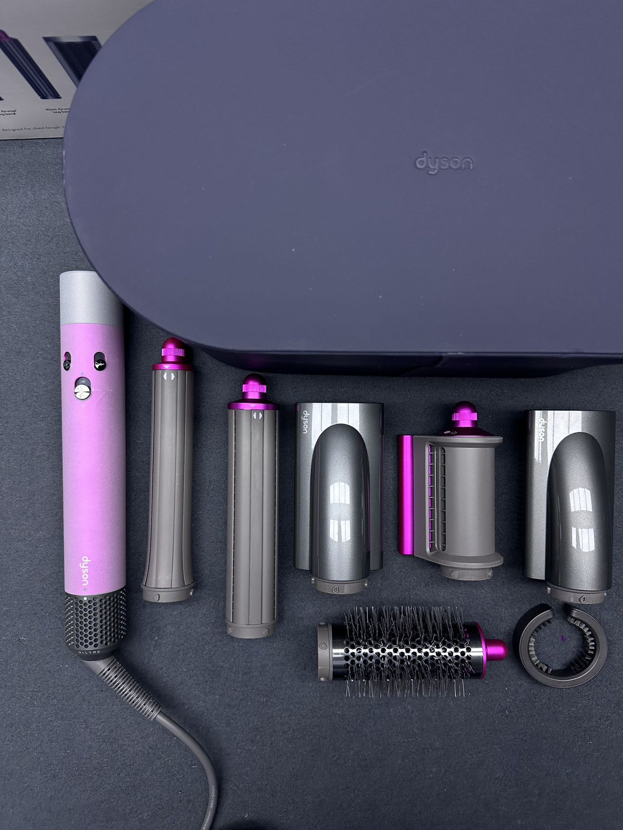 Electronic hair straightening comb HS05