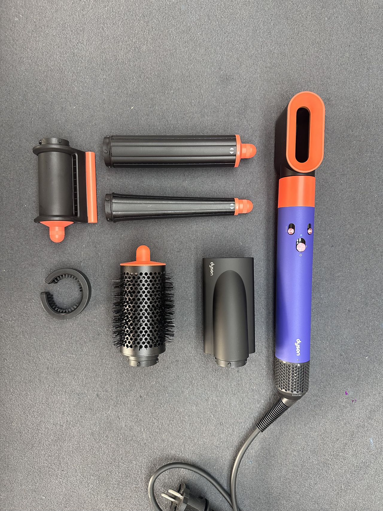 Electronic hair straightening comb HS08