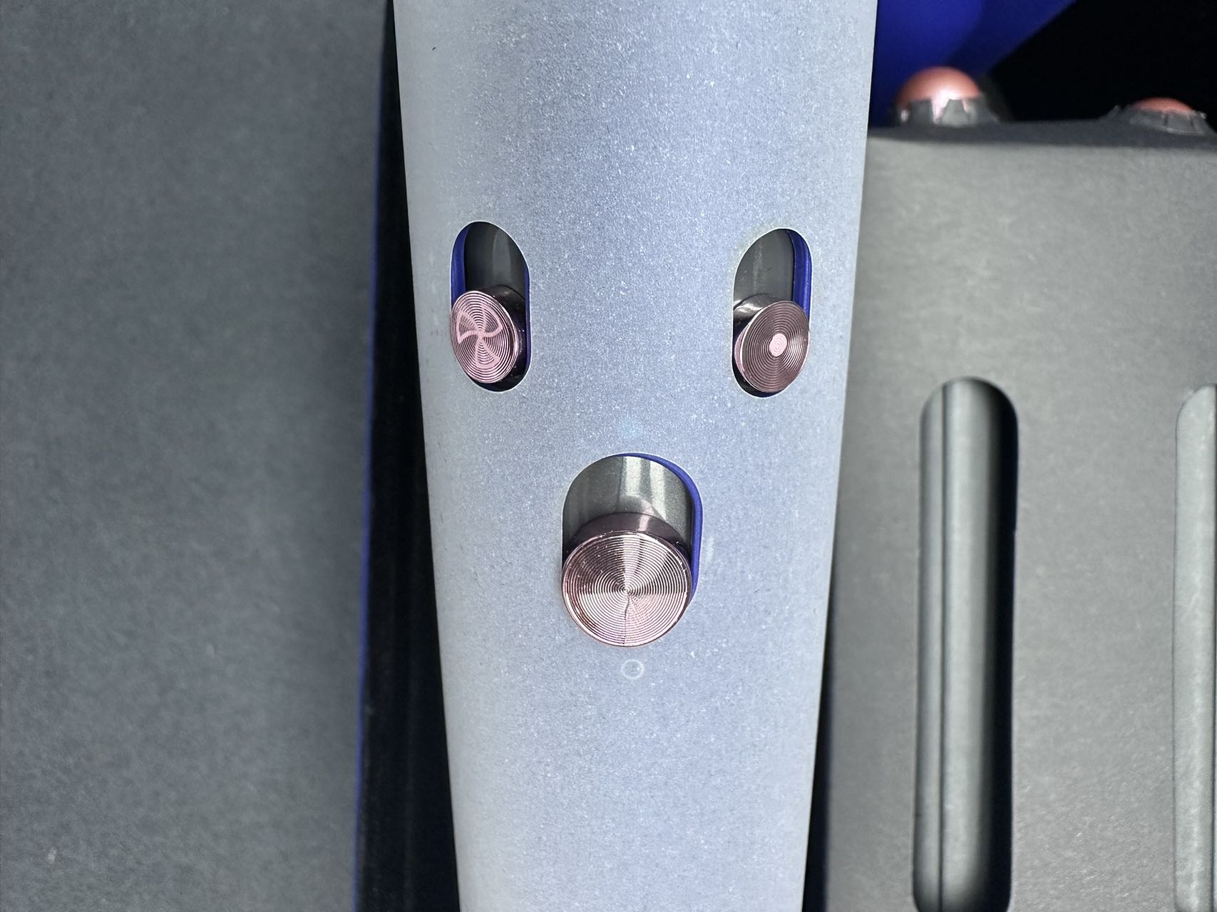 Electronic hair straightening comb HS05