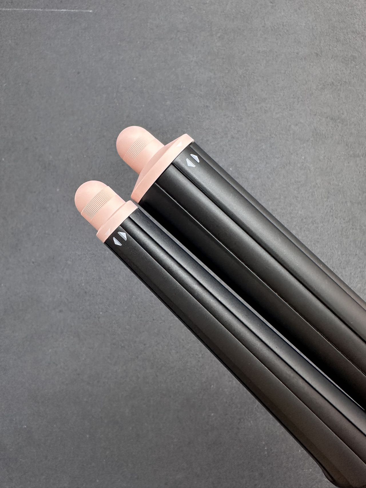 Electronic hair straightening comb HS08