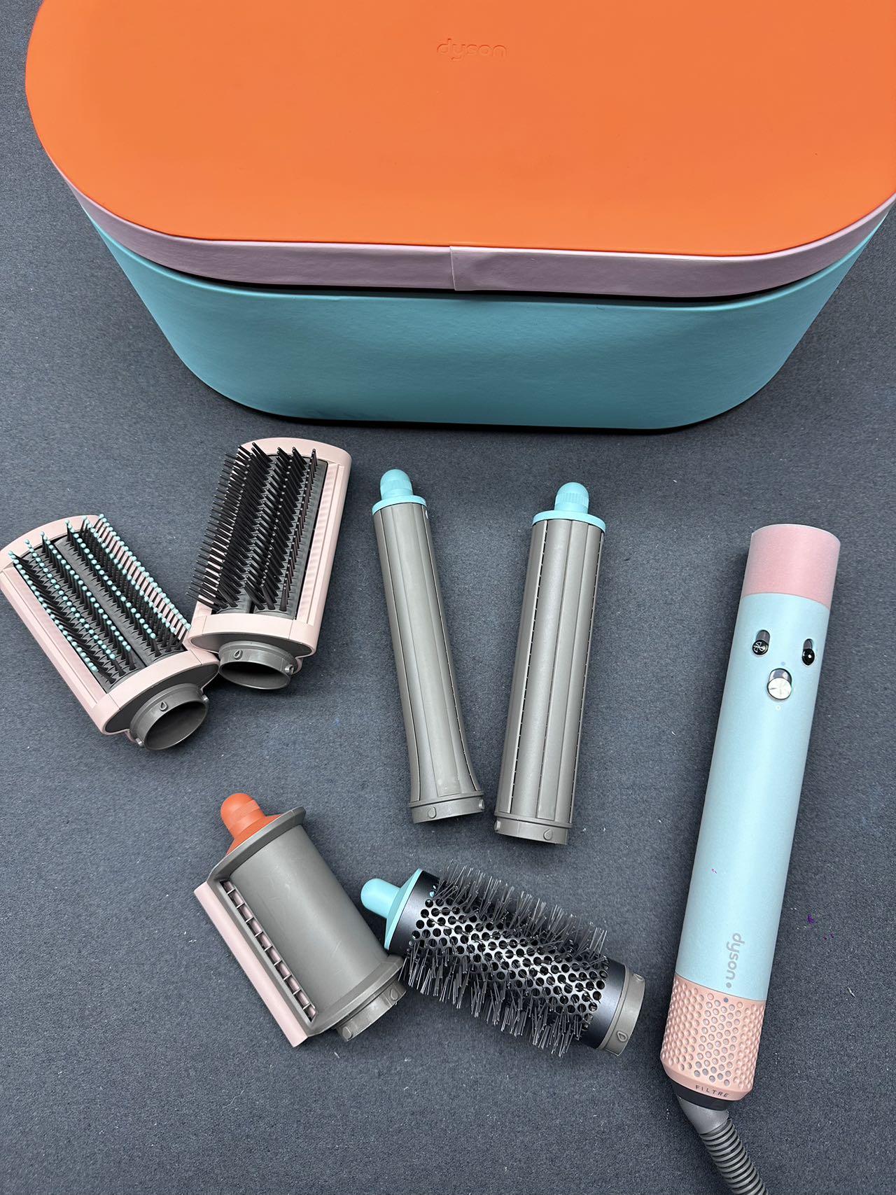 Electronic hair straightening comb HS05