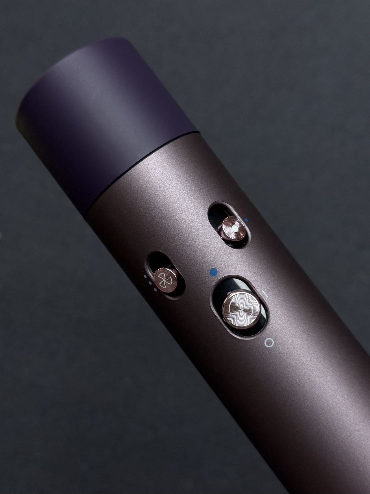 Electronic hair straightening comb HS08