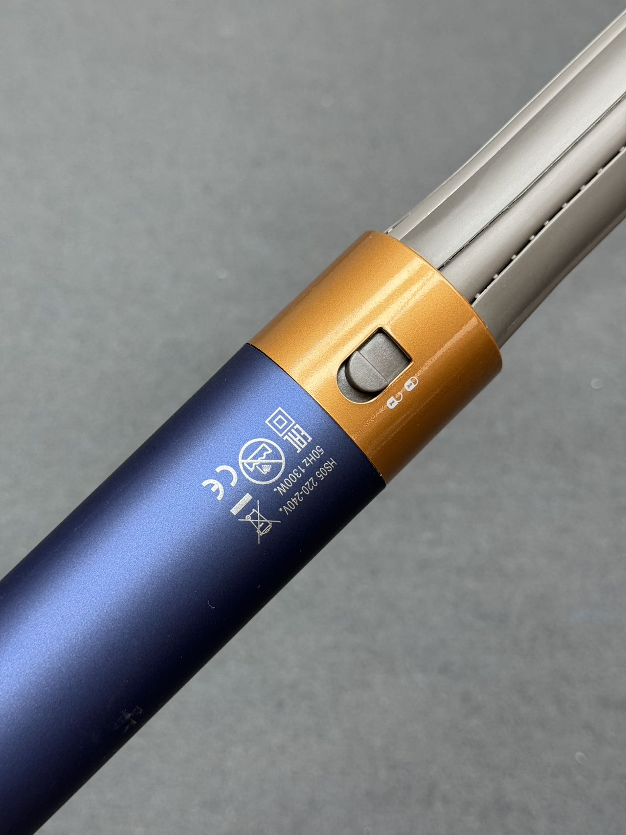 Electronic hair straightening comb HS05+