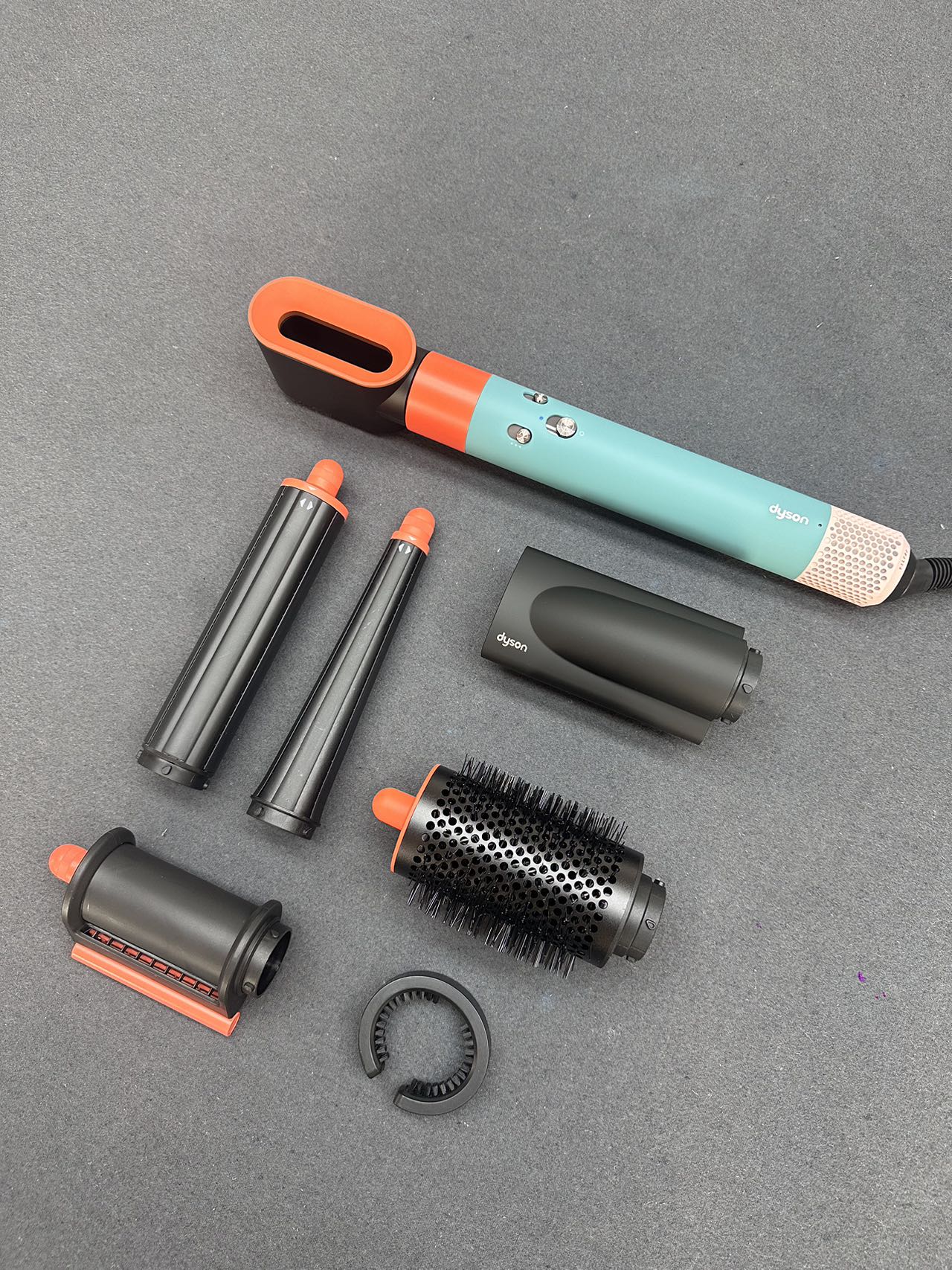 Electronic hair straightening comb HS08