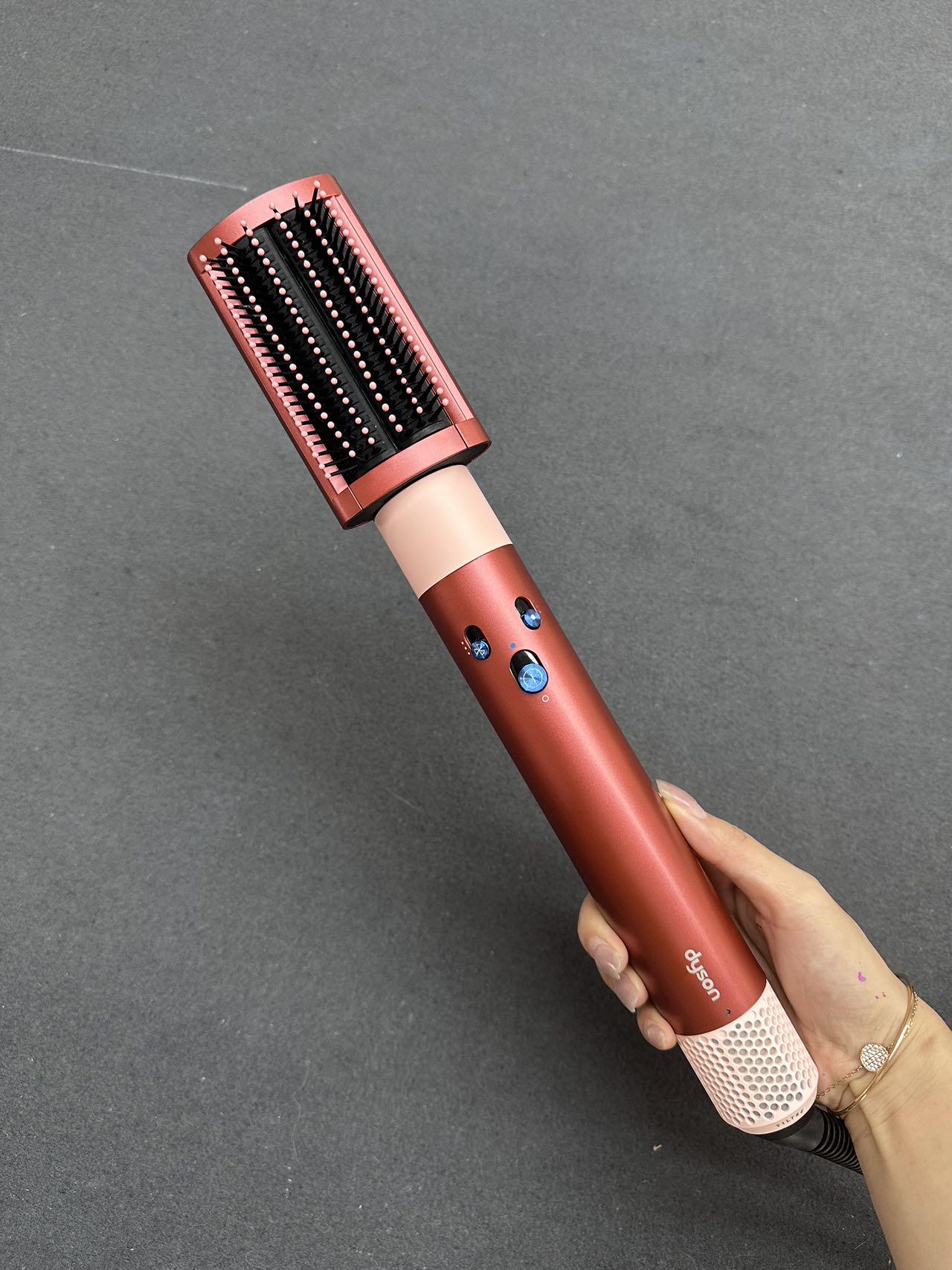 Electronic hair straightening comb HS08