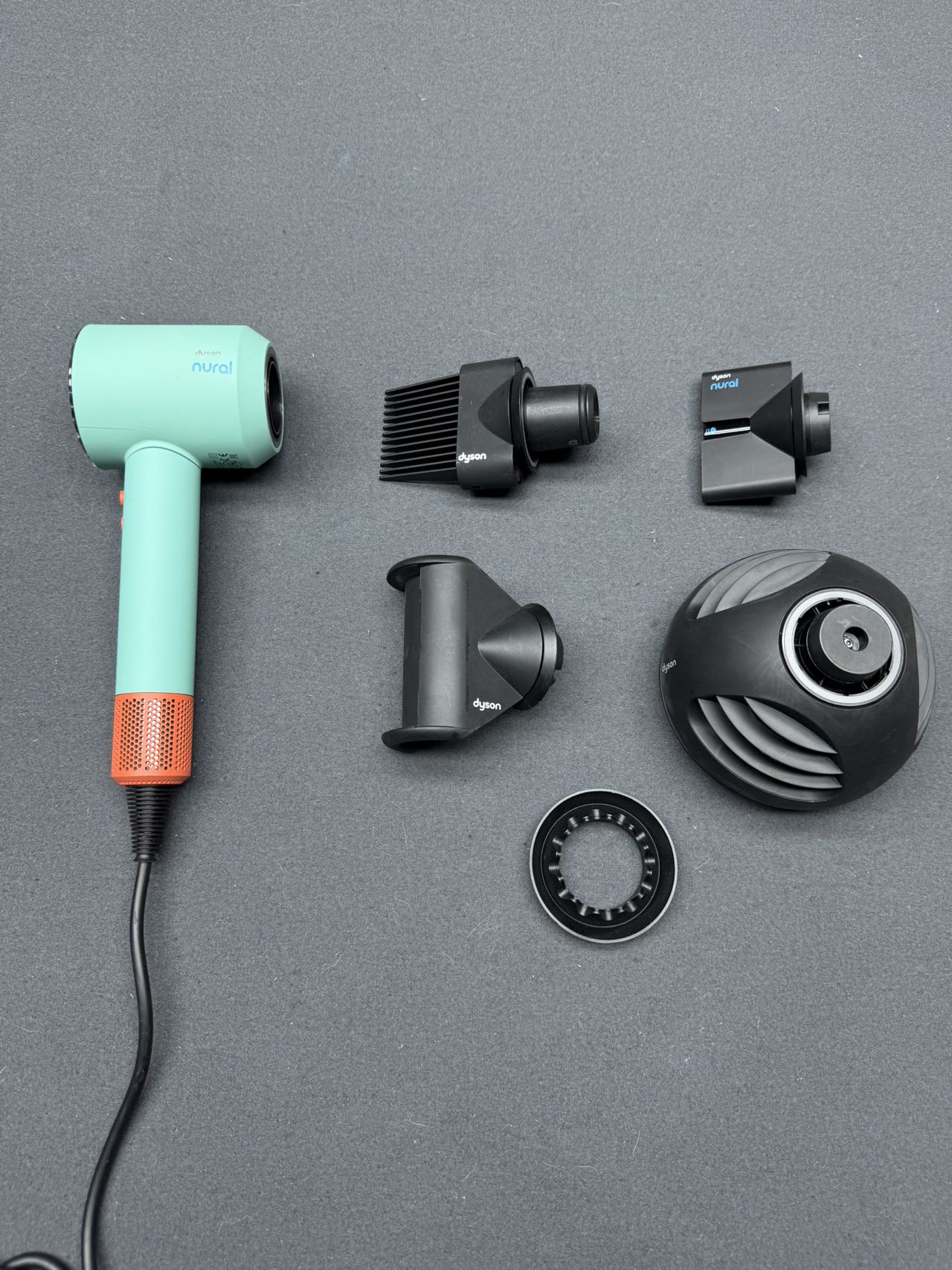 Electronic hair straightening comb HD16