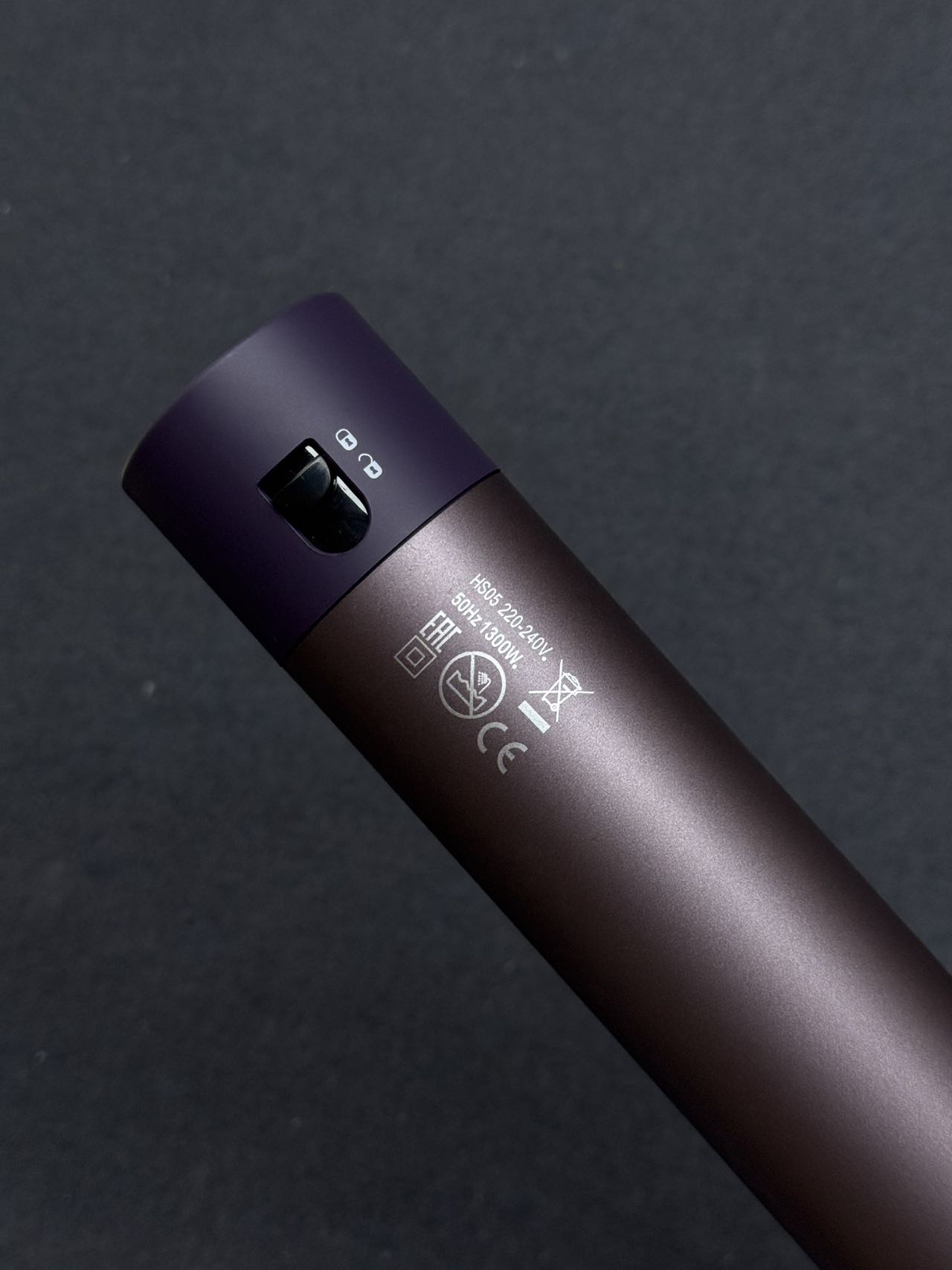 Electronic hair straightening comb HS08