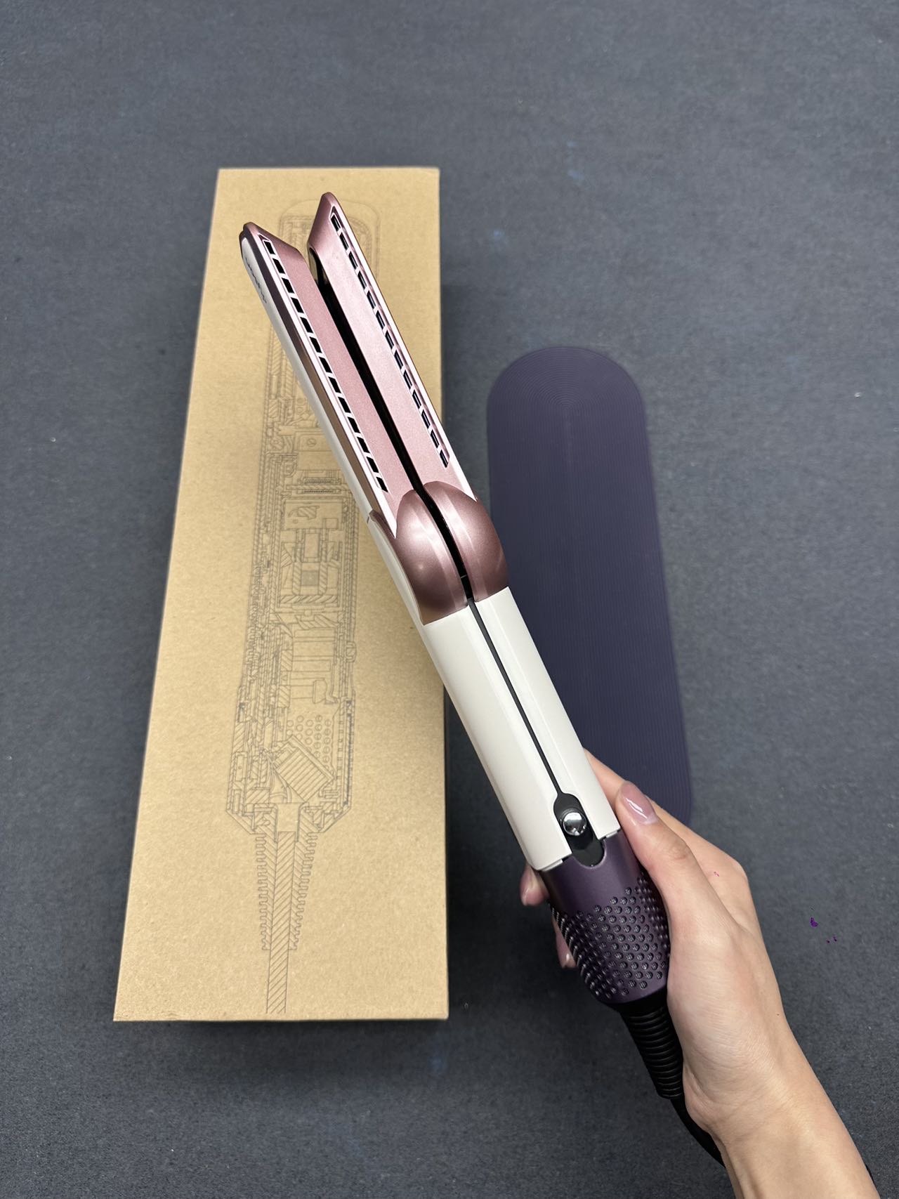 HT01 Airstrait Straightener