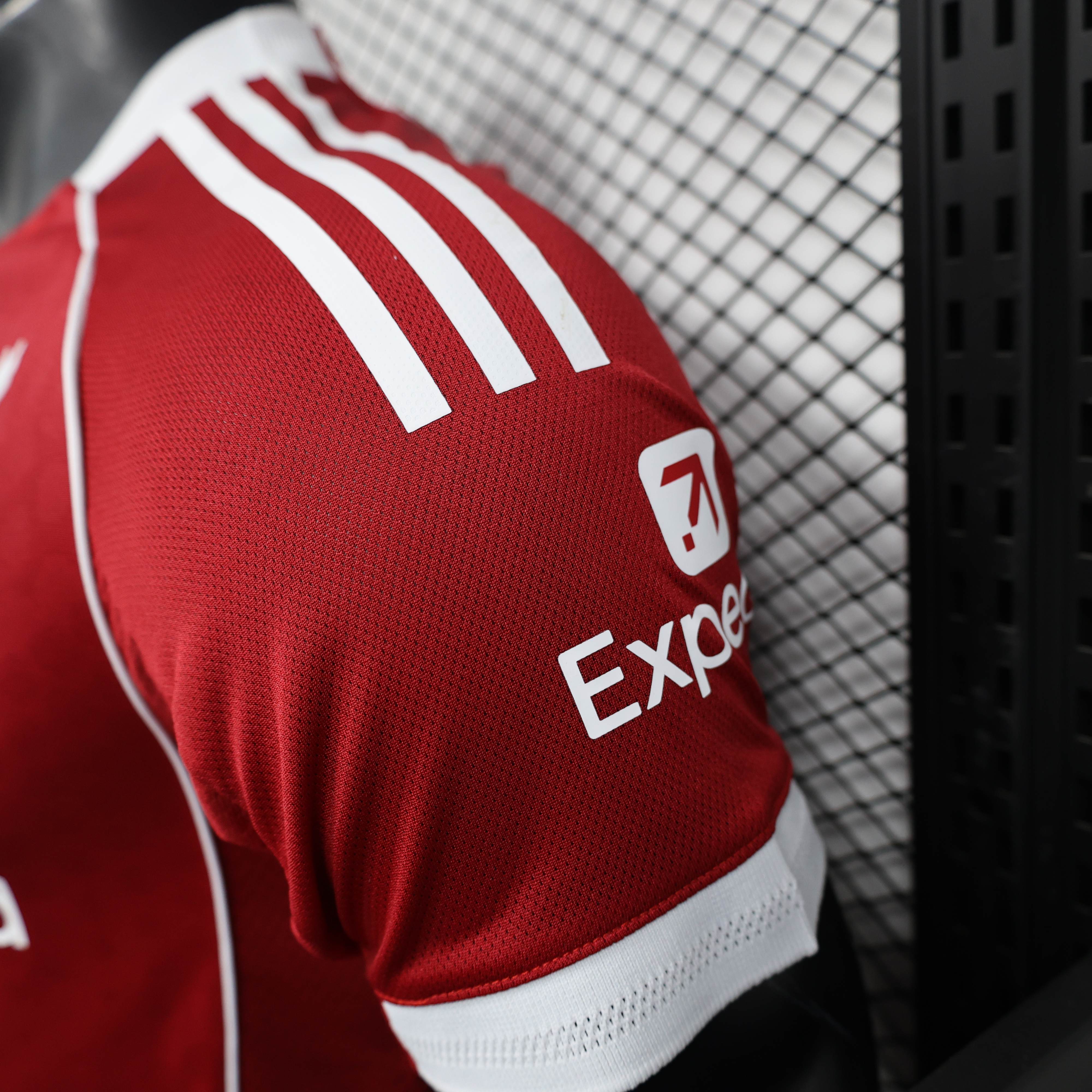 Liverpool Home Shirt Men's Football Jersey Player Version 25-26